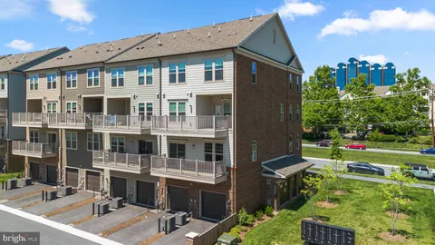 $589,000 | 9610 Fields Road, Unit 9610, Gaithersburg, MD 20878