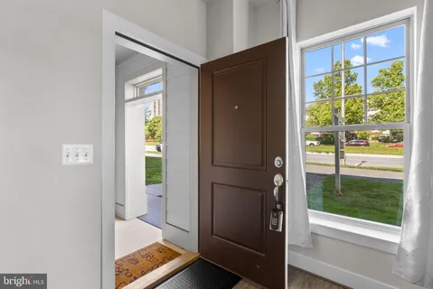 $589,000 | 9610 Fields Road, Unit 9610, Gaithersburg, MD 20878
