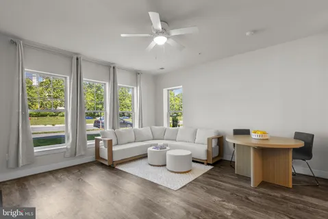 $589,000 | 9610 Fields Road, Unit 9610, Gaithersburg, MD 20878