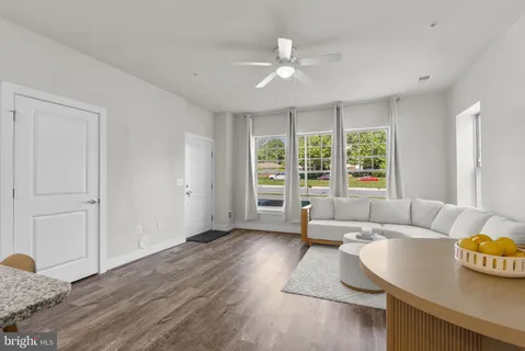 $589,000 | 9610 Fields Road, Unit 9610, Gaithersburg, MD 20878