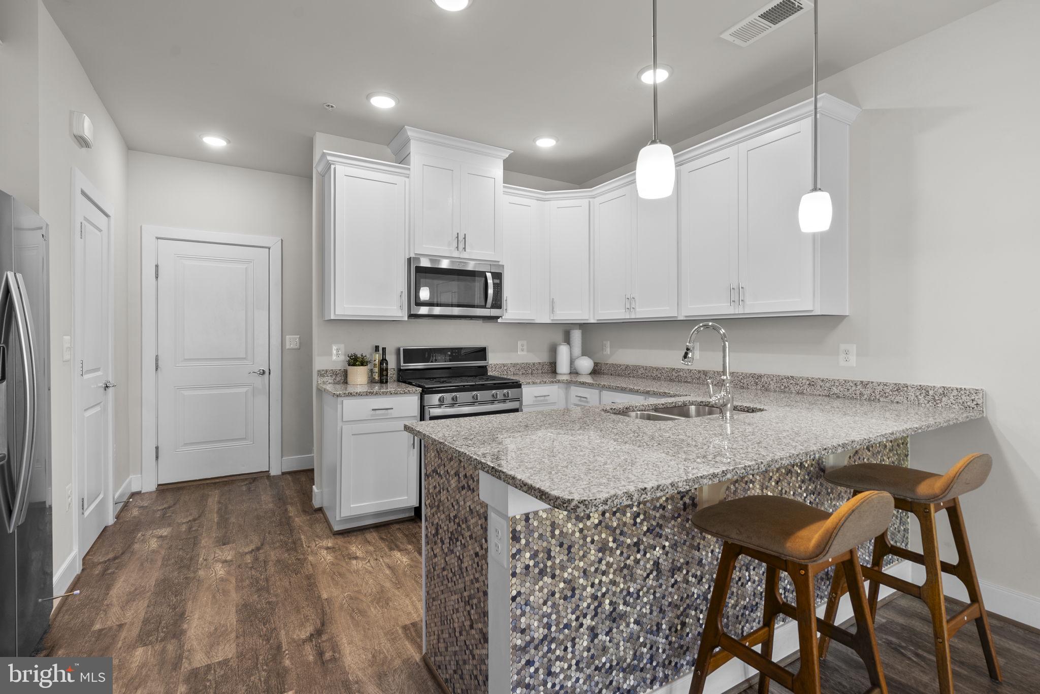 9610 Fields Road, Unit 9610 Gaithersburg, MD 20878 - Photo 9 of 29 Kitchen