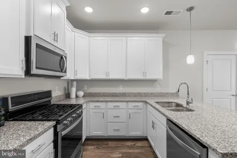 $589,000 | 9610 Fields Road, Unit 9610, Gaithersburg, MD 20878