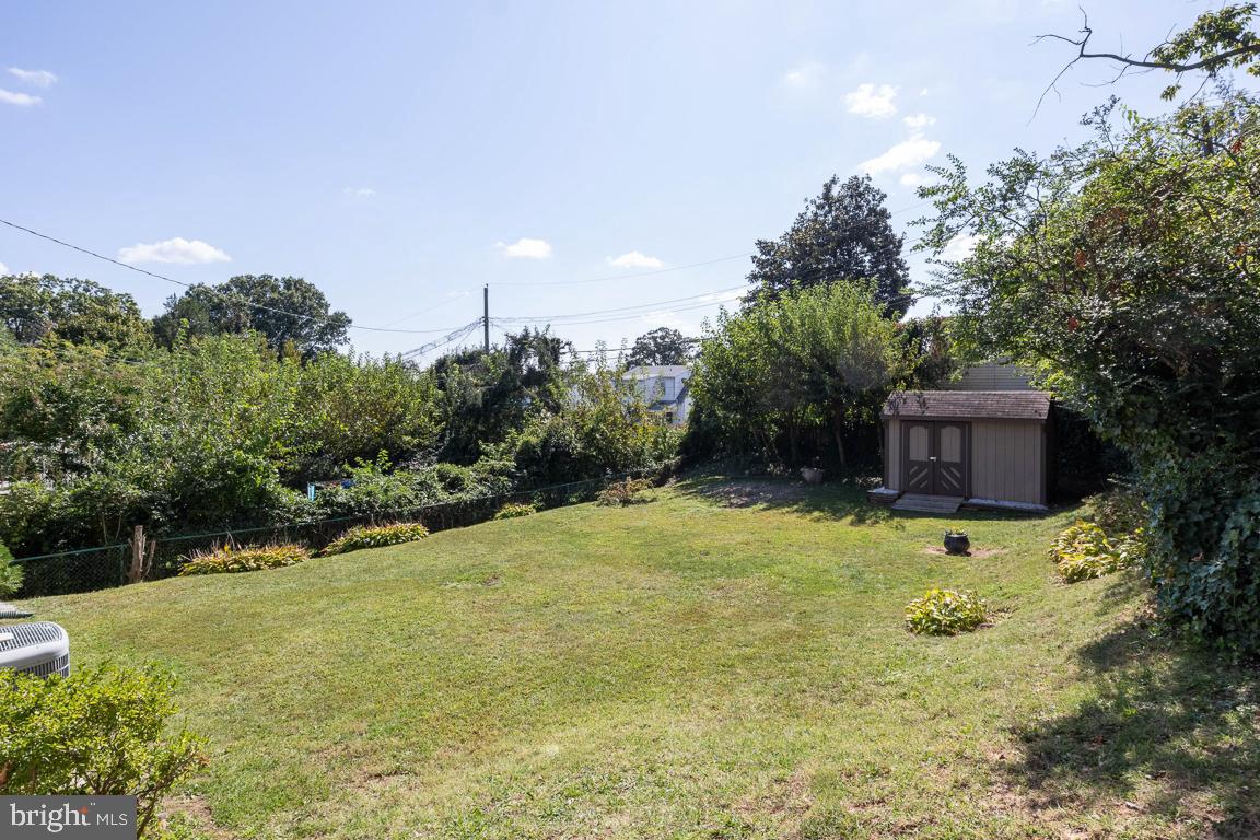 2903 Church Road Parkville, MD 21234 - Photo 33 of 37 a backyard of a house with lots of green space
