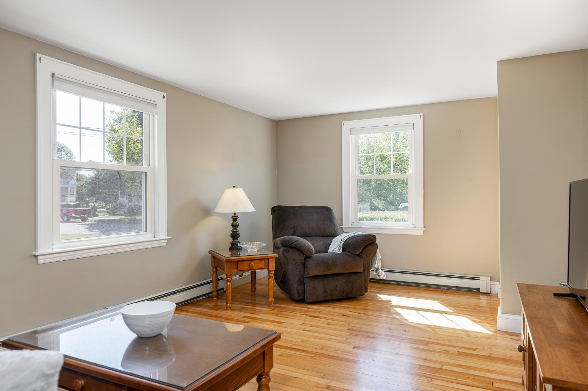 19 Keswick Road South Portland, ME 04106 - Photo 4 of 31 Living Room