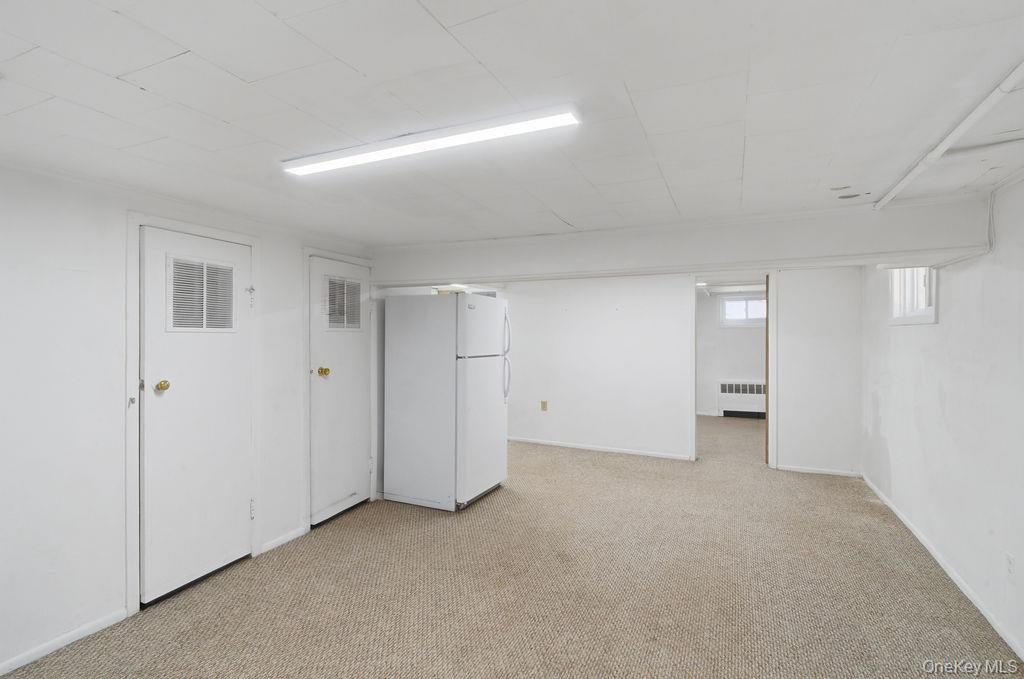 2934 Kinloch Road Wantagh, NY 11793 - Photo 24 of 34