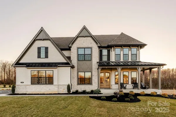 $1,185,614 | 4 Pinnacle Way, Unit DEVONSHIRE, York, SC 29745