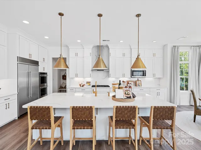 $1,112,783 | 14 Pinnacle Way, Unit DEVONSHIRE, York, SC 29745