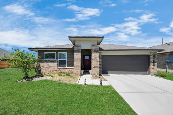 $2,850 | 13521 Bonita Is Way, La Marque, TX 77568