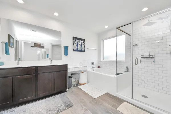 $2,850 | 13521 Bonita Is Way, La Marque, TX 77568