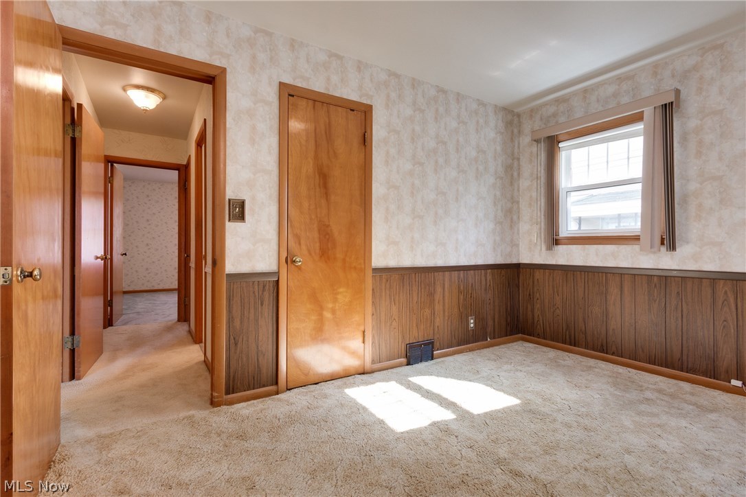 4878 South Sedgewick Road Cleveland, OH 44124 - Photo 12 of 31 Previously used as a sitting room...