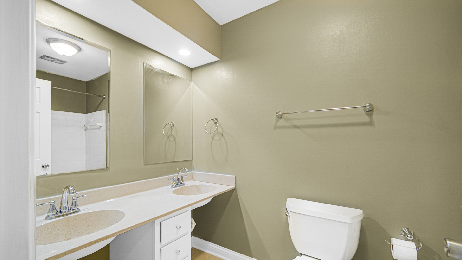 5507 North Kenmore Road Indianapolis, IN 46226 - Photo 18 of 27 Gallery Image 18