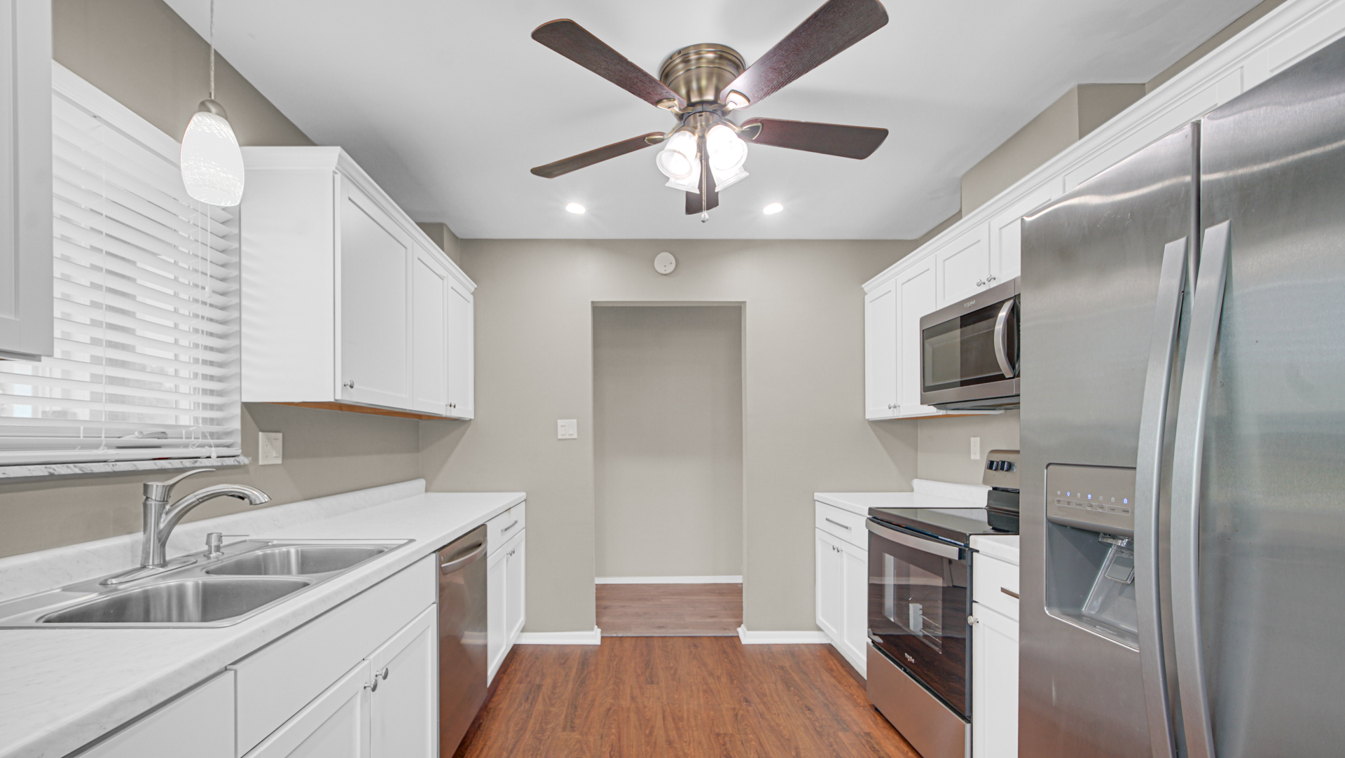 5507 North Kenmore Road Indianapolis, IN 46226 - Photo 6 of 27 Gallery Image 6