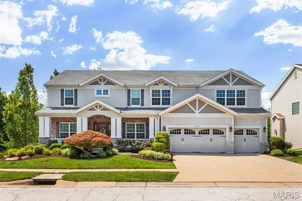 $950,000 | 14454 Sunset Forest Court, Ballwin, MO 63011