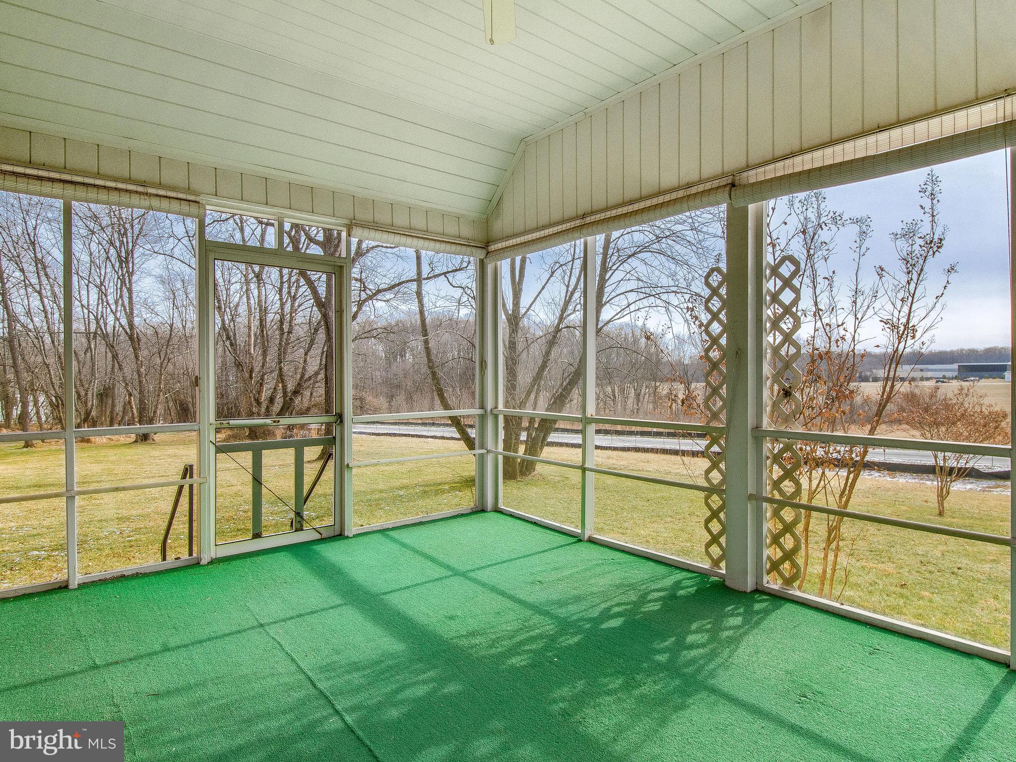 17305 Batchellors Forest Road Olney, MD 20832 - Photo 15 of 30 Sunroom off living room