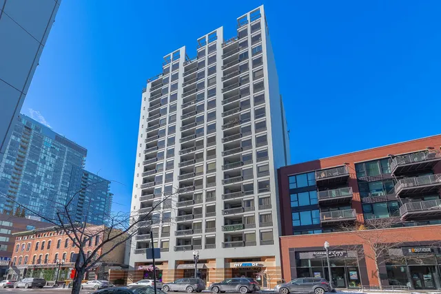 $415,000 | 1212 North Wells Street, Unit 303, Chicago, IL 60610