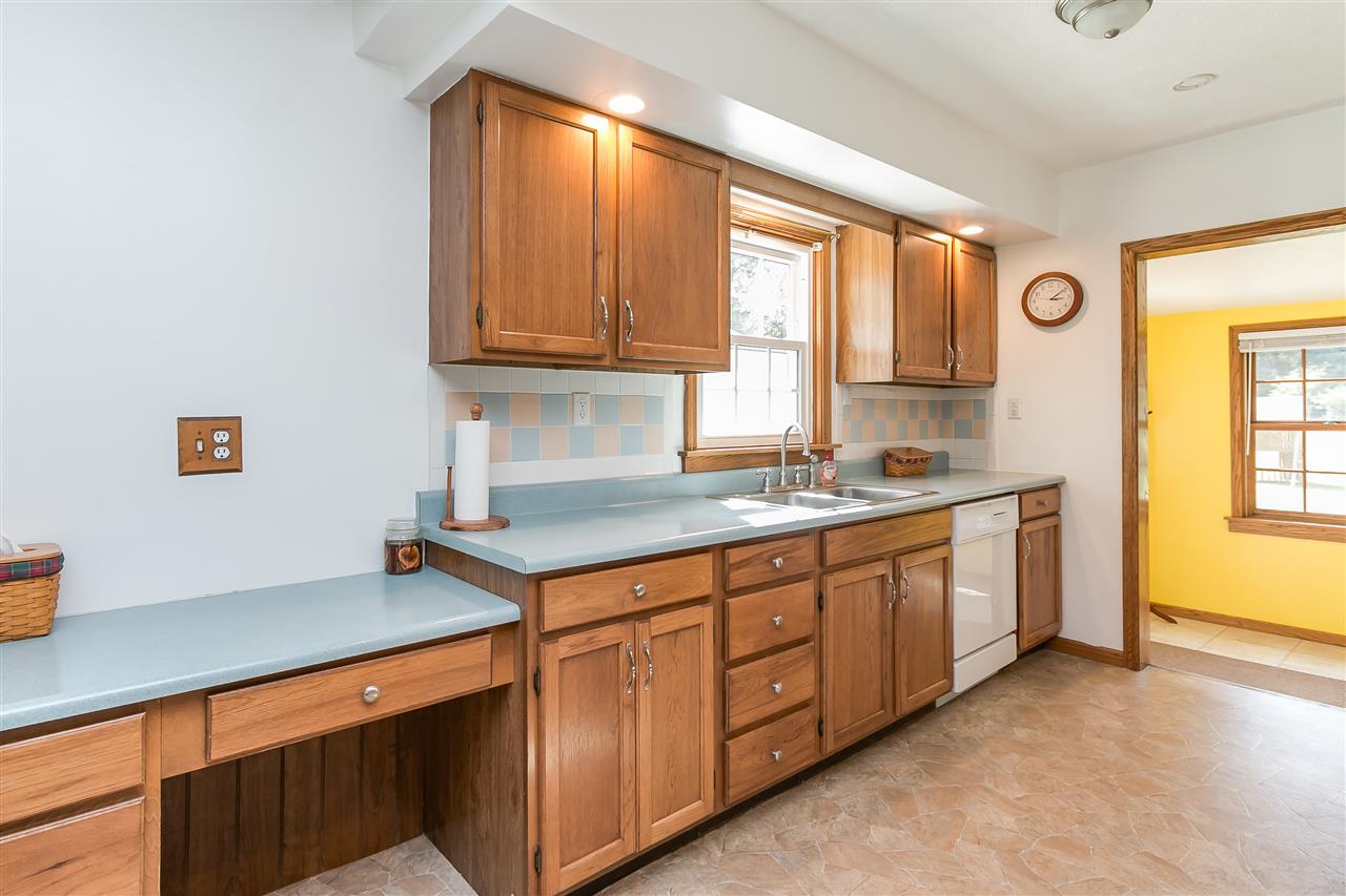 54703 Quince Road South Bend, IN 46628 - Photo 16 of 36 Gallery Image 16