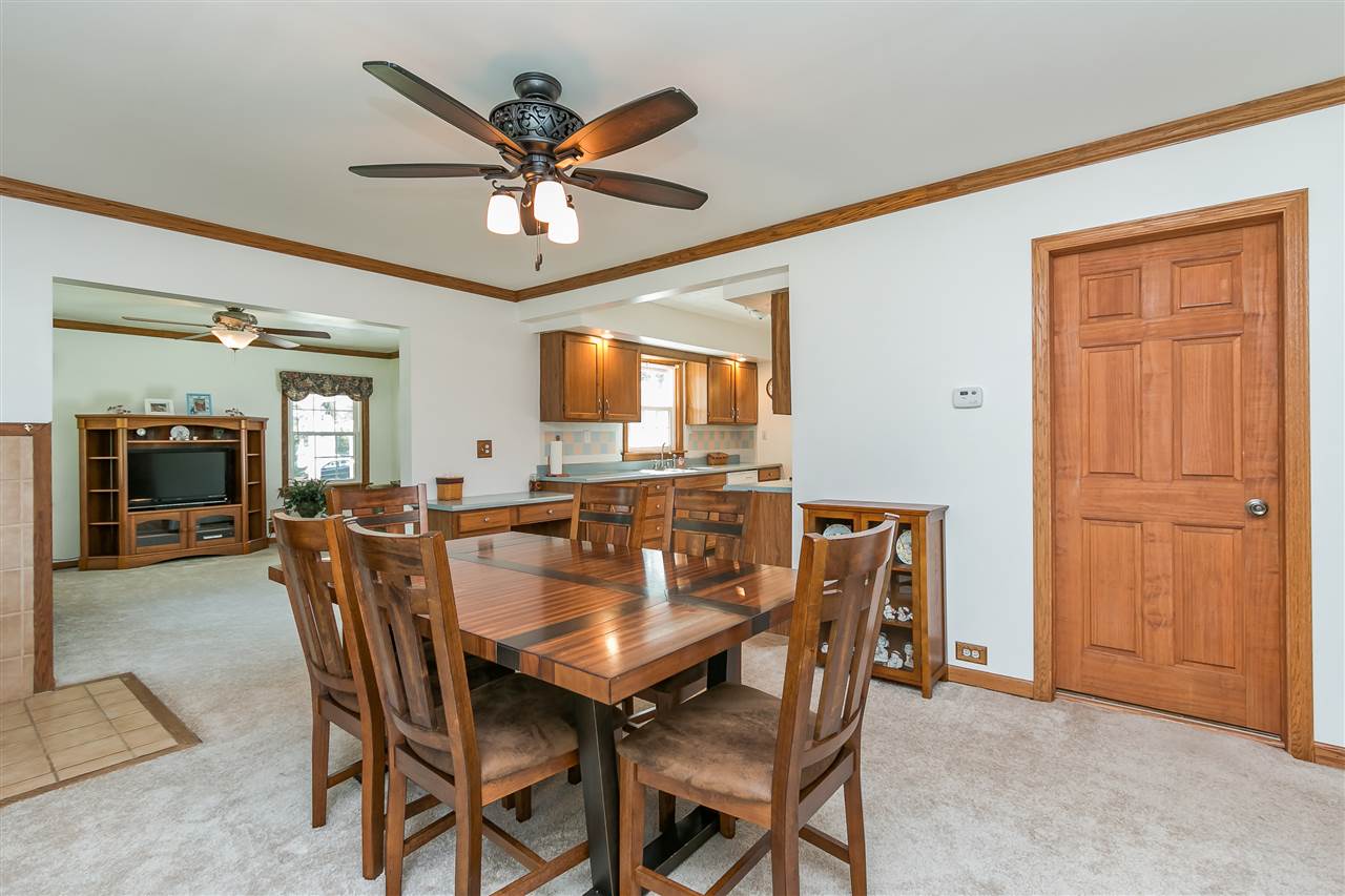 54703 Quince Road South Bend, IN 46628 - Photo 4 of 36 Gallery Image 4