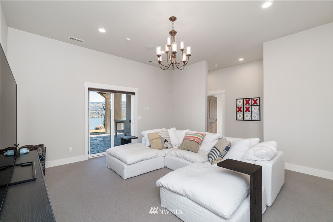 303 Clos Chevalle Road Chelan, WA 98816 - Photo 27 of 40 Gallery Image 27