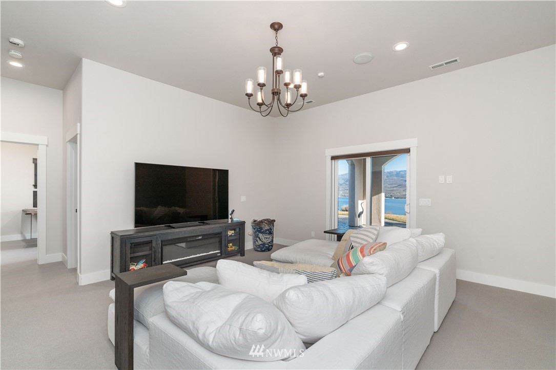 303 Clos Chevalle Road Chelan, WA 98816 - Photo 28 of 40 Gallery Image 28