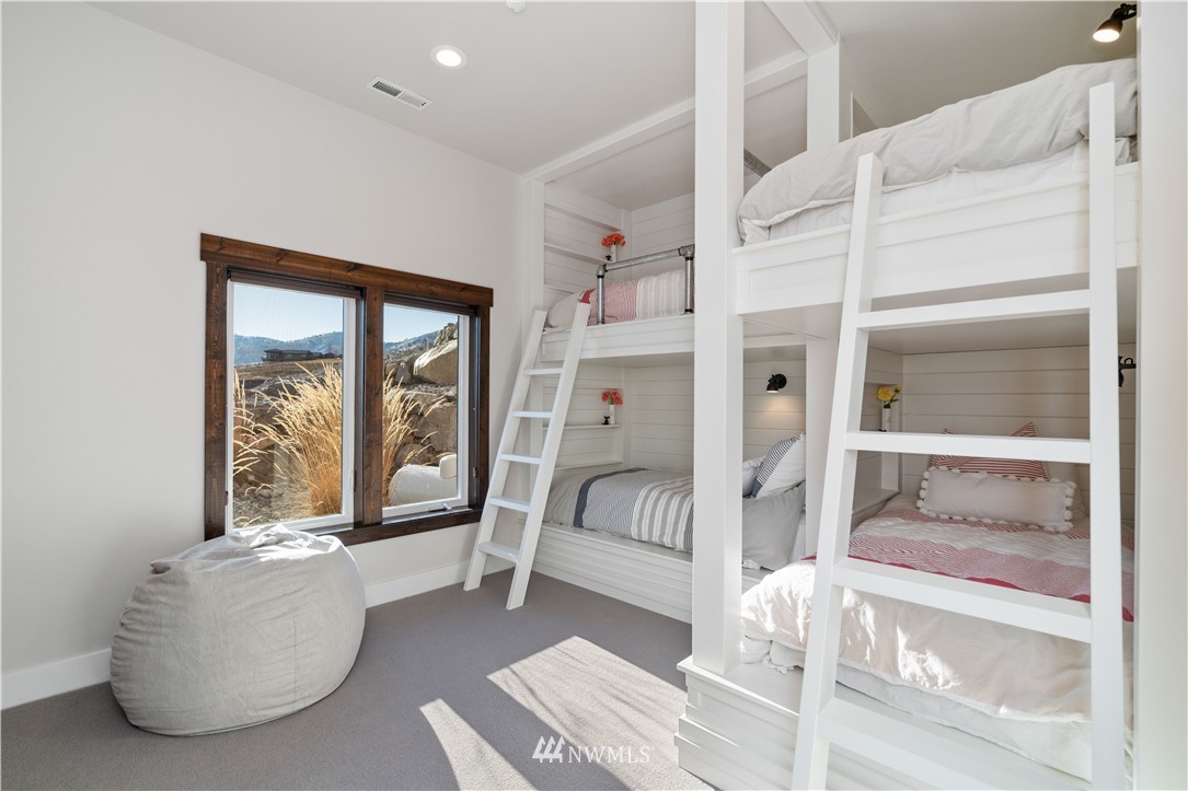 303 Clos Chevalle Road Chelan, WA 98816 - Photo 31 of 40 Gallery Image 31