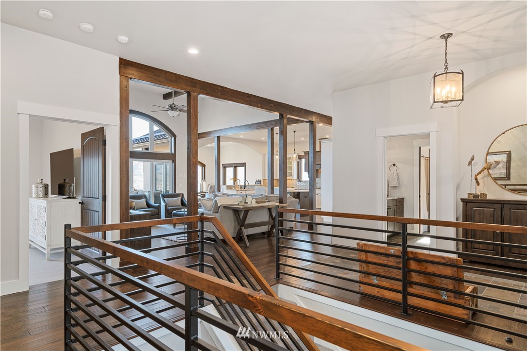 303 Clos Chevalle Road Chelan, WA 98816 - Photo 6 of 40 Gallery Image 6