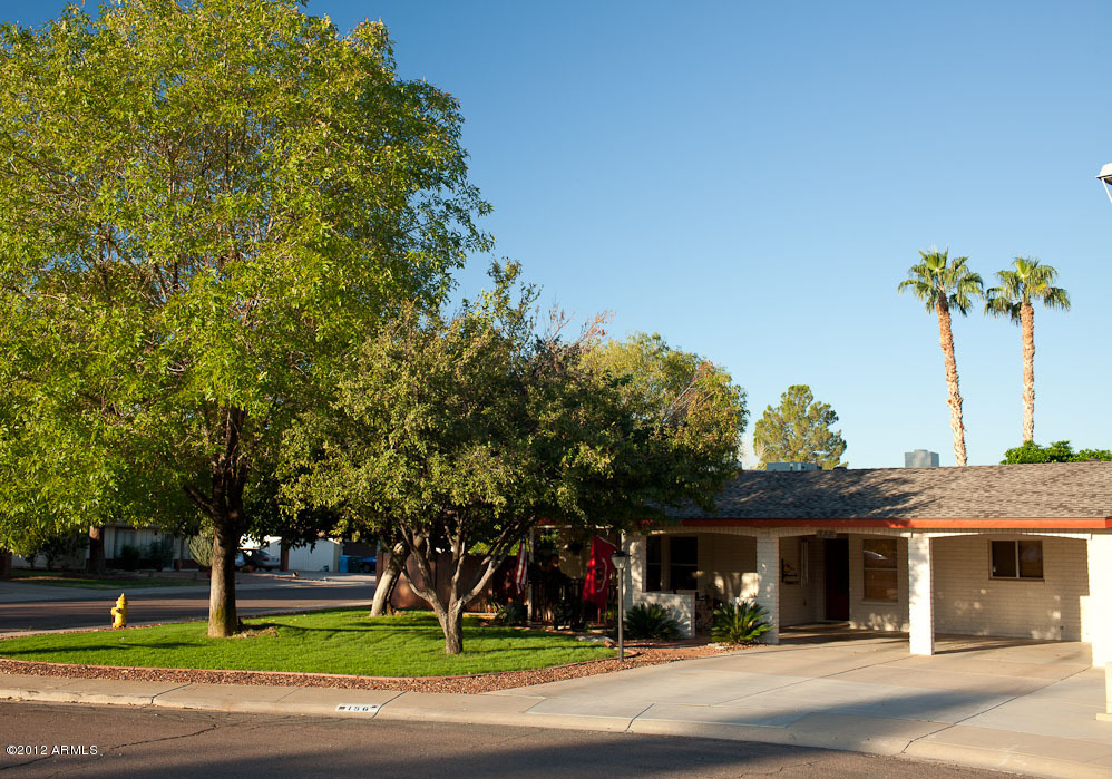 156 West Wagoner Road Phoenix, AZ 85023 - Photo 1 of 36 front