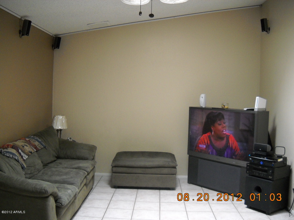 156 West Wagoner Road Phoenix, AZ 85023 - Photo 12 of 36 Family room