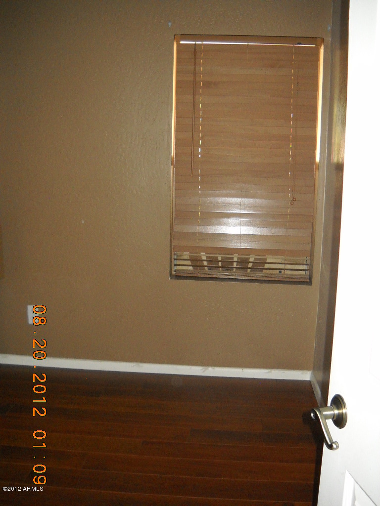 156 West Wagoner Road Phoenix, AZ 85023 - Photo 18 of 36 BR 1