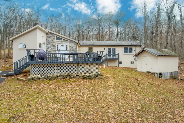 $2,800 | 1458 Belgravia Drive, Tobyhanna, PA 18466