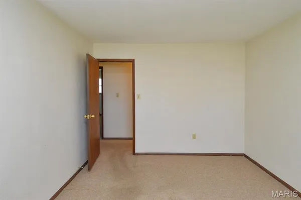 $75,000 | 301 West Oak Street, New Baden, IL 62265