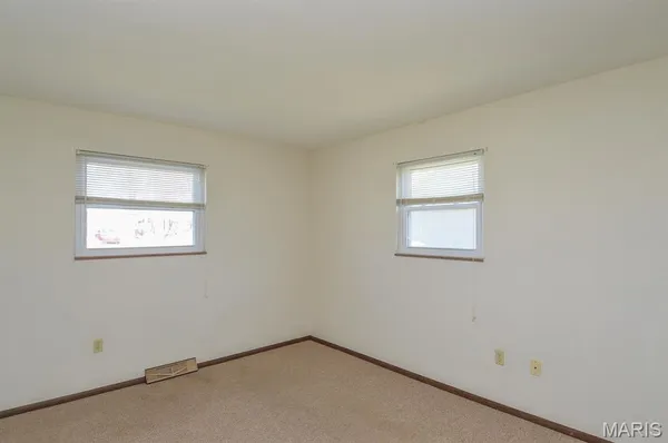 $75,000 | 301 West Oak Street, New Baden, IL 62265