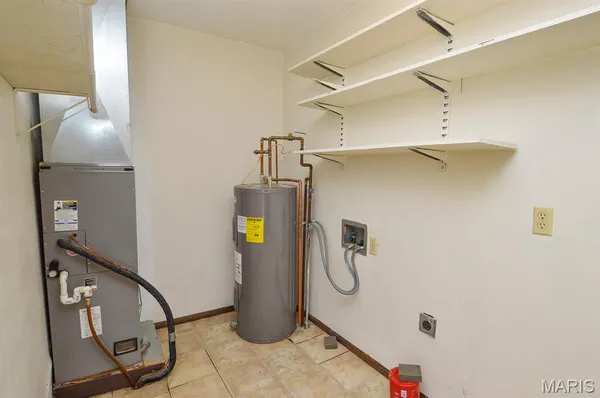 $75,000 | 301 West Oak Street, New Baden, IL 62265