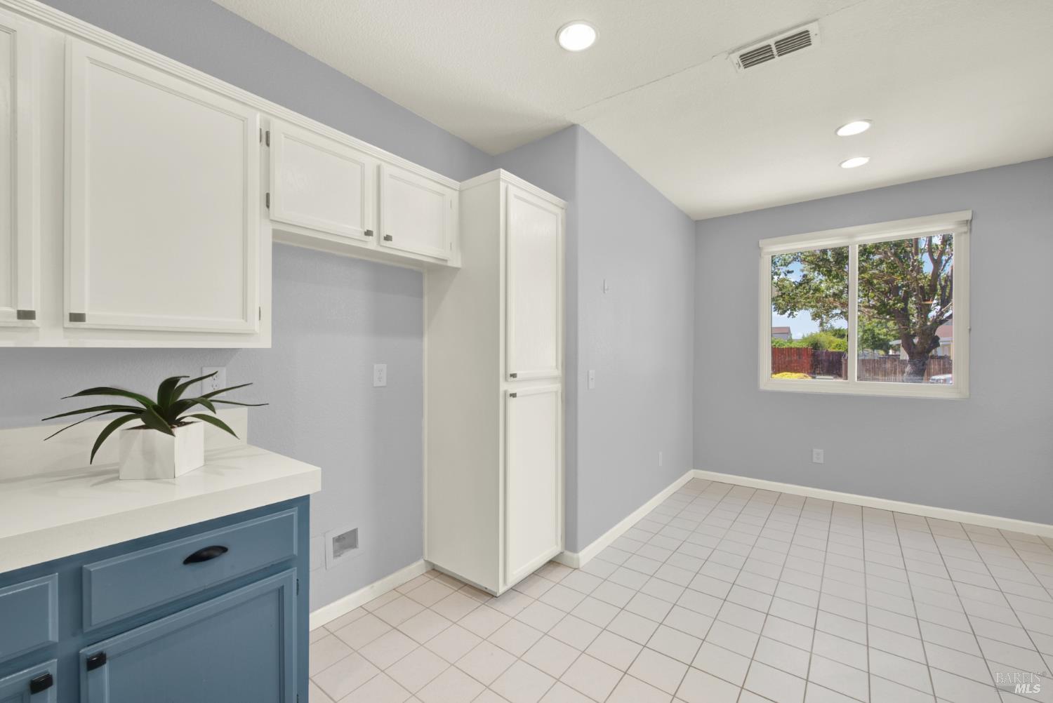 512 Vierra Street Rio Vista, CA 94571 - Photo 33 of 76