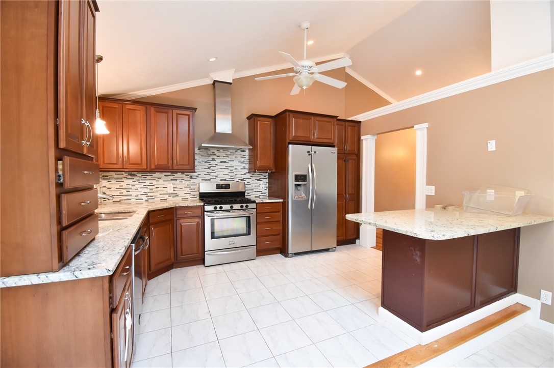 106 Hines Road Cumberland, RI 02864 - Photo 16 of 34