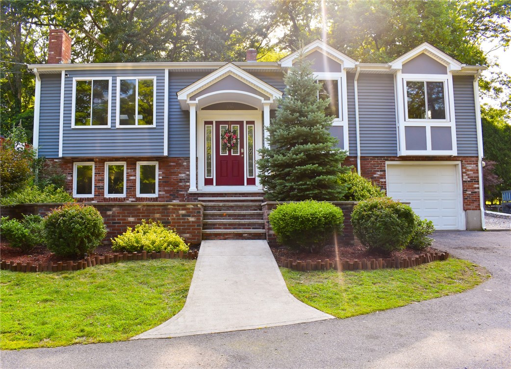 106 Hines Road Cumberland, RI 02864 - Photo 2 of 34