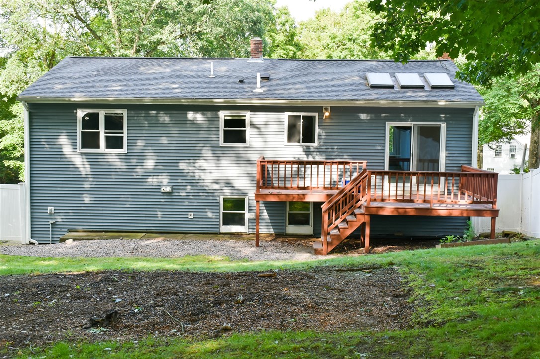 106 Hines Road Cumberland, RI 02864 - Photo 5 of 34