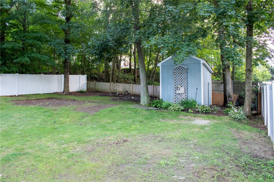 106 Hines Road Cumberland, RI 02864 - Photo 6 of 34