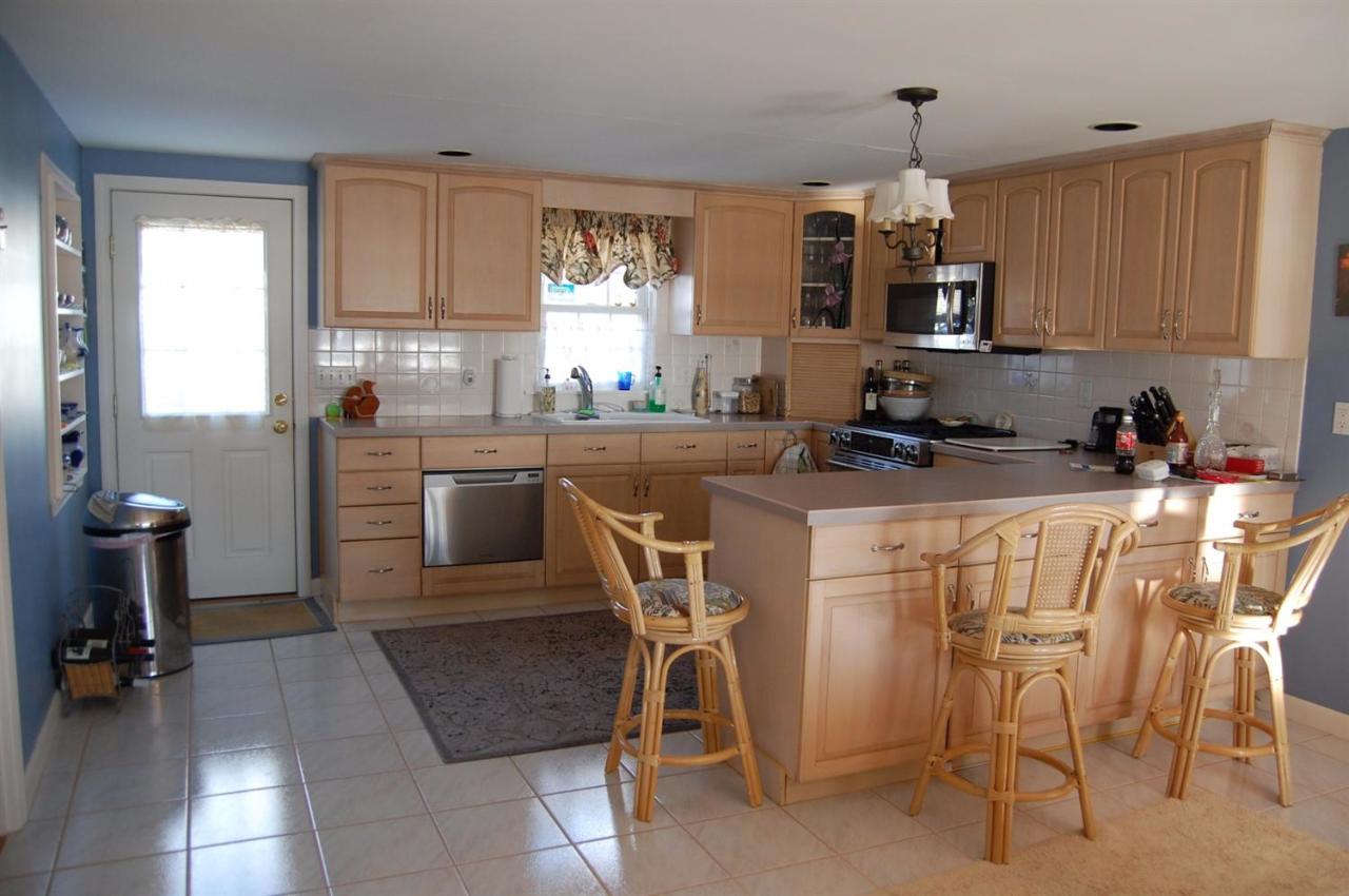 42 Surfside Road West Dennis, MA 02670 - Photo 4 of 19 Additional Photo