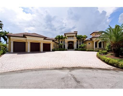 10754 Rio Hermoso Delray Beach, FL 33446 - Photo 1 of 15 Primary Photo