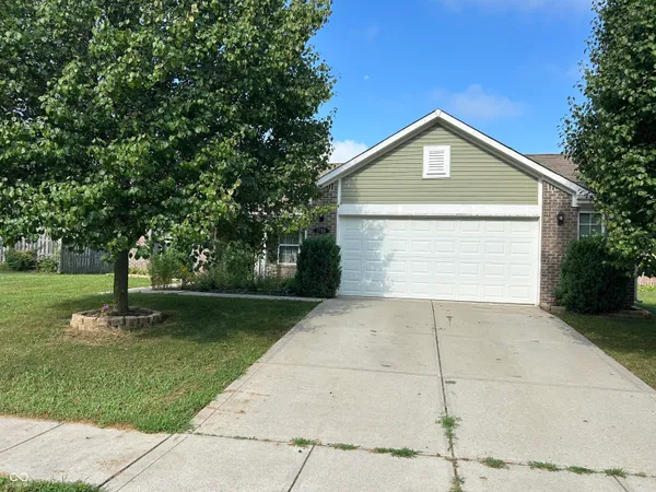 $310,000 | 1786 Archbury Drive, Avon, IN 46123