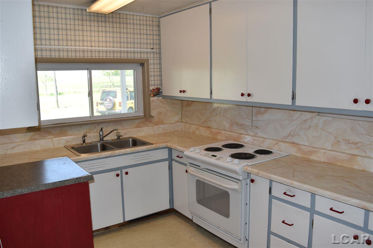 9091 Elm Road Hudson, MI 49247 - Photo 7 of 28