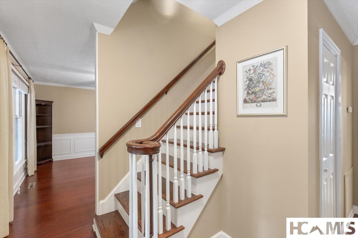341 Trays Island Road Sapphire, NC 28774 - Photo 44 of 64 Gallery Image 44