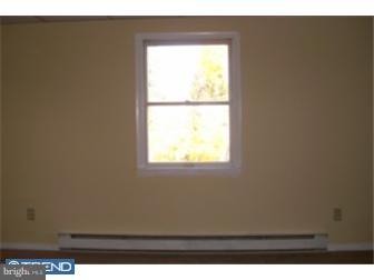 311 Edgemore Road Secane, PA 19018 - Photo 8 of 12 Office / Study