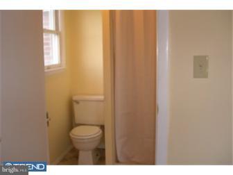 311 Edgemore Road Secane, PA 19018 - Photo 10 of 12 Bedroom - Main