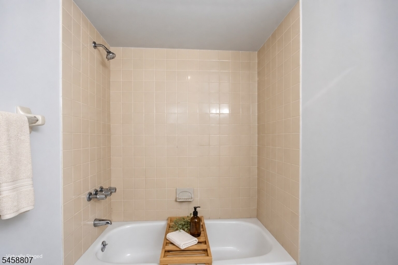 136 Changebridge Road, Unit N8 Montville, NJ 07045 - Photo 27 of 37 Gallery Image 27