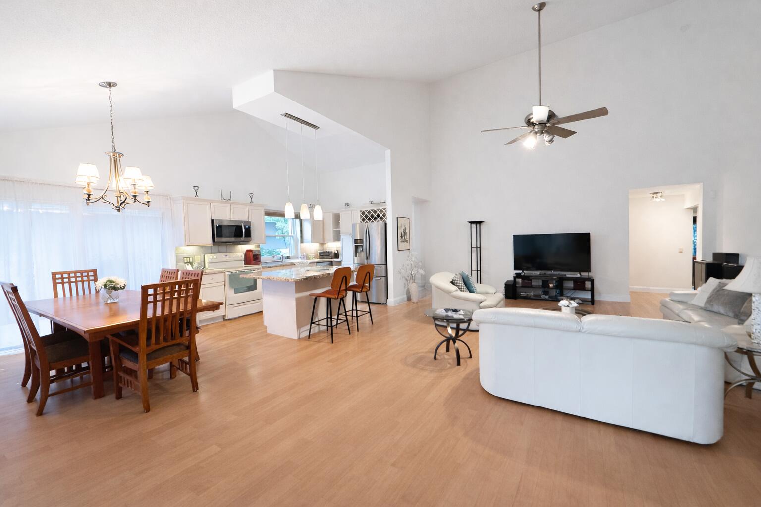 100 Cape Pointe Circle Jupiter, FL 33477 - Photo 12 of 33 Living