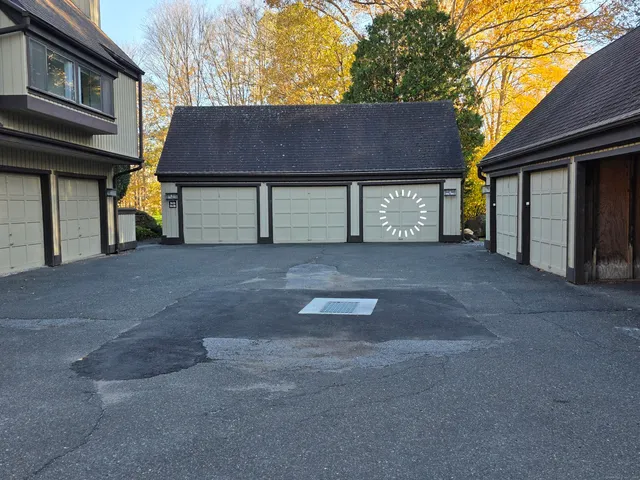 $263,000 | 563 Heritage Village, Unit F, Southbury, CT 06488