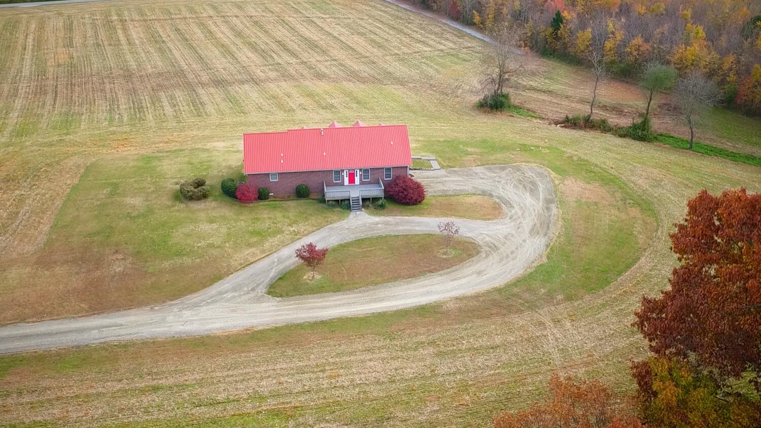 7441 Pinewood Road Primm Springs, TN 38476 - Photo 5 of 31 Gallery Image 5