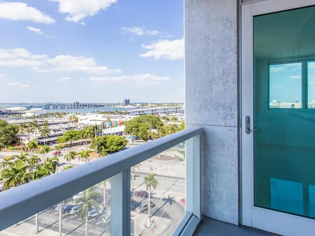 a view of empty room with windows