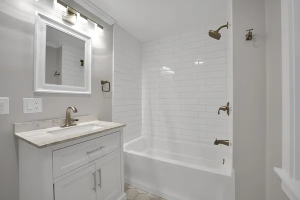 $740,000 | 245 Wareham Road, Marion, MA 02738